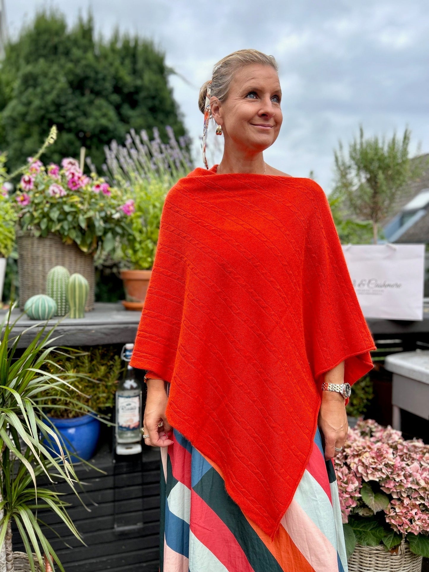 Cashmere Poncho - Kabel Stickad
