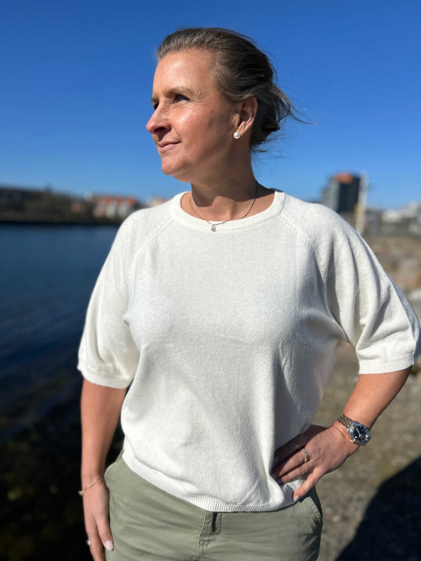 Vit T-shirt i 100% cashmere