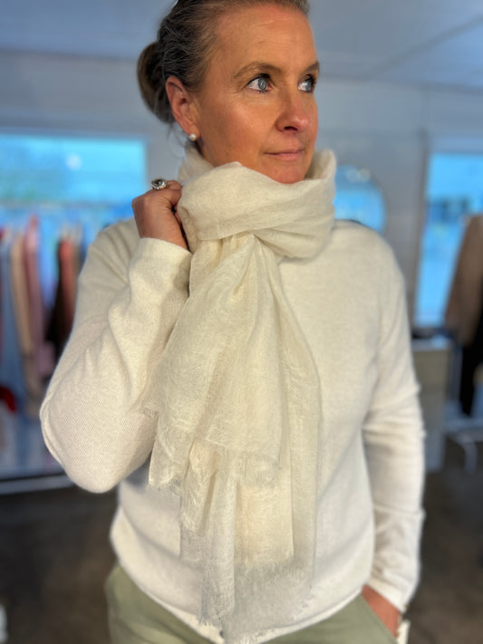 Tunn Scarf Dam Offwhite