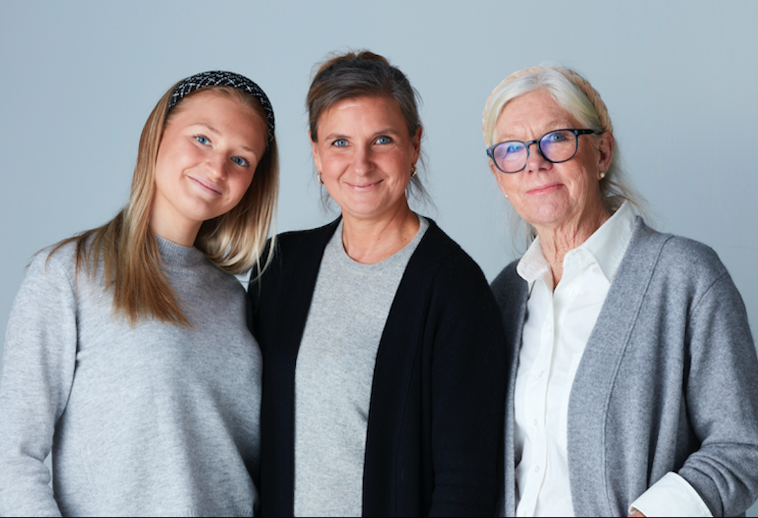 Mimmi grundare av Mi & Cashmere med sin dotter och mamma