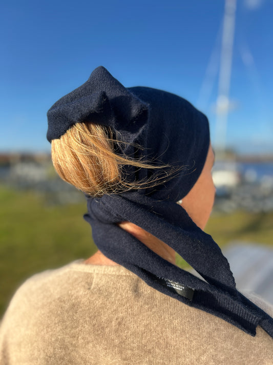 Mörkblå scarf