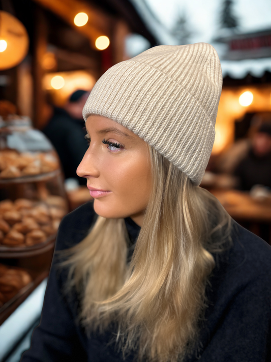 Beige kashmir mössa